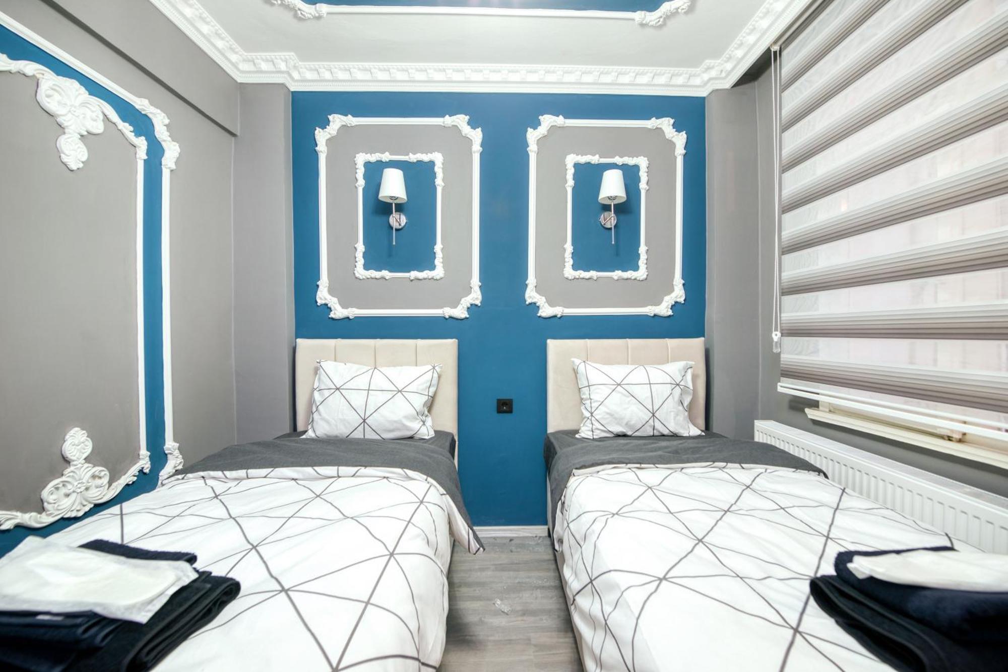 Blue White House