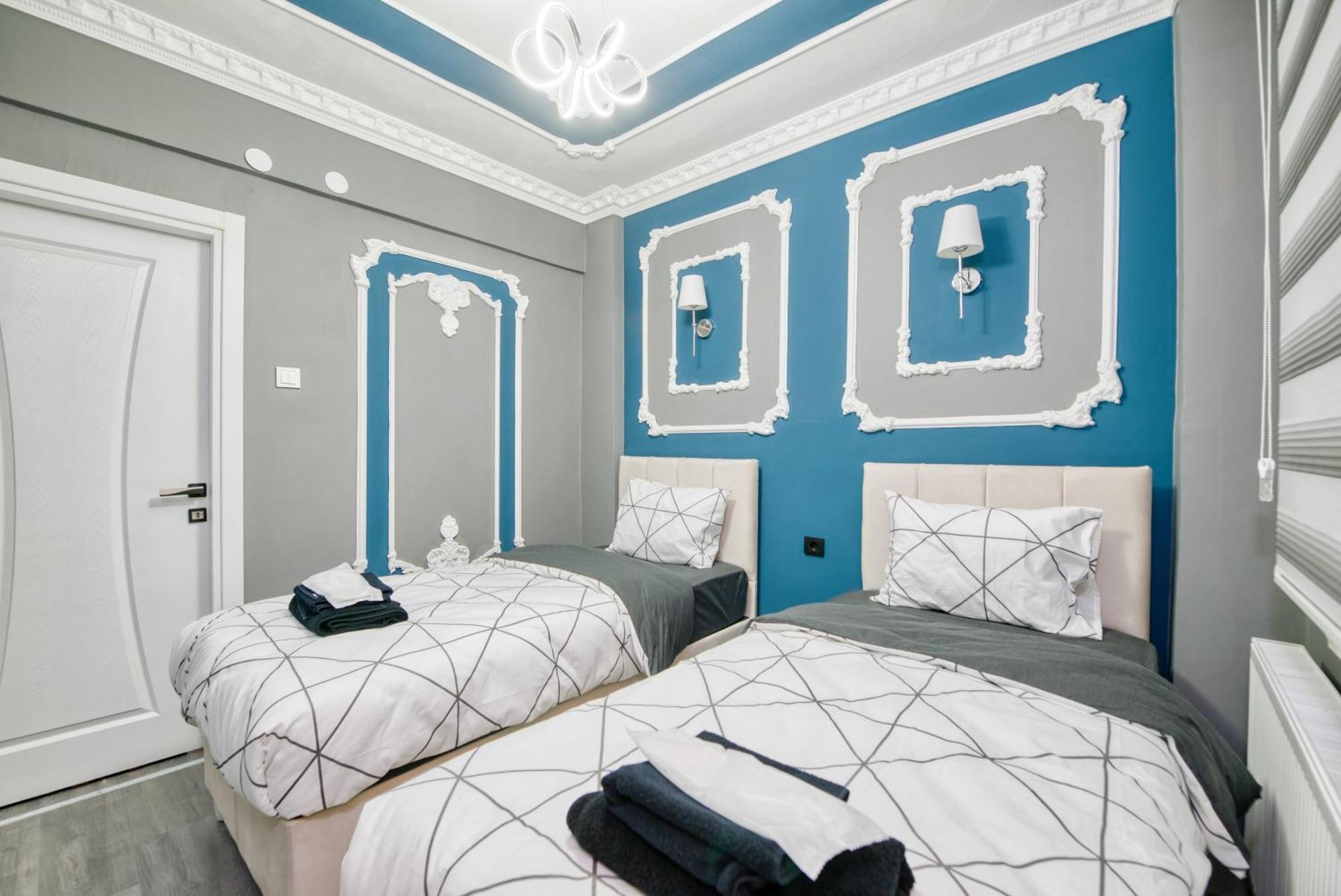 Blue White House Istanbul